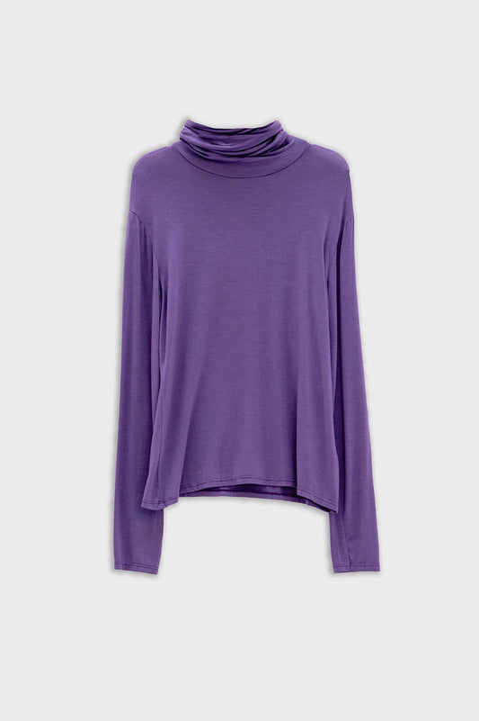 Q2 Camiseta de cuello alto y manga larga en tejido modal morado