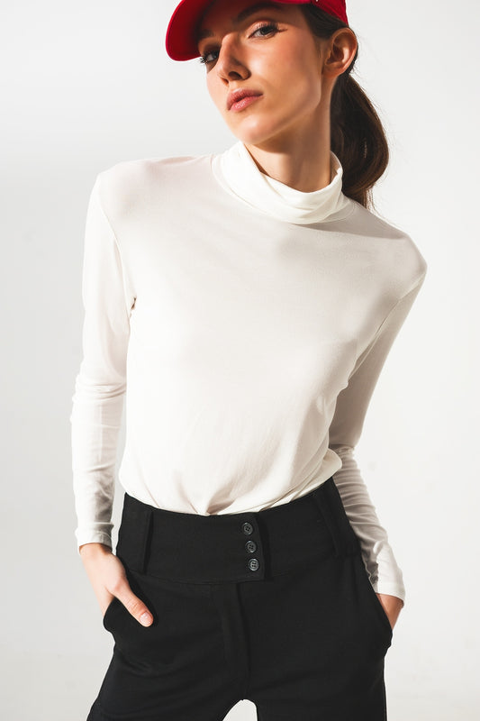 Q2 Camiseta de manga larga y cuello alto en crema de modal
