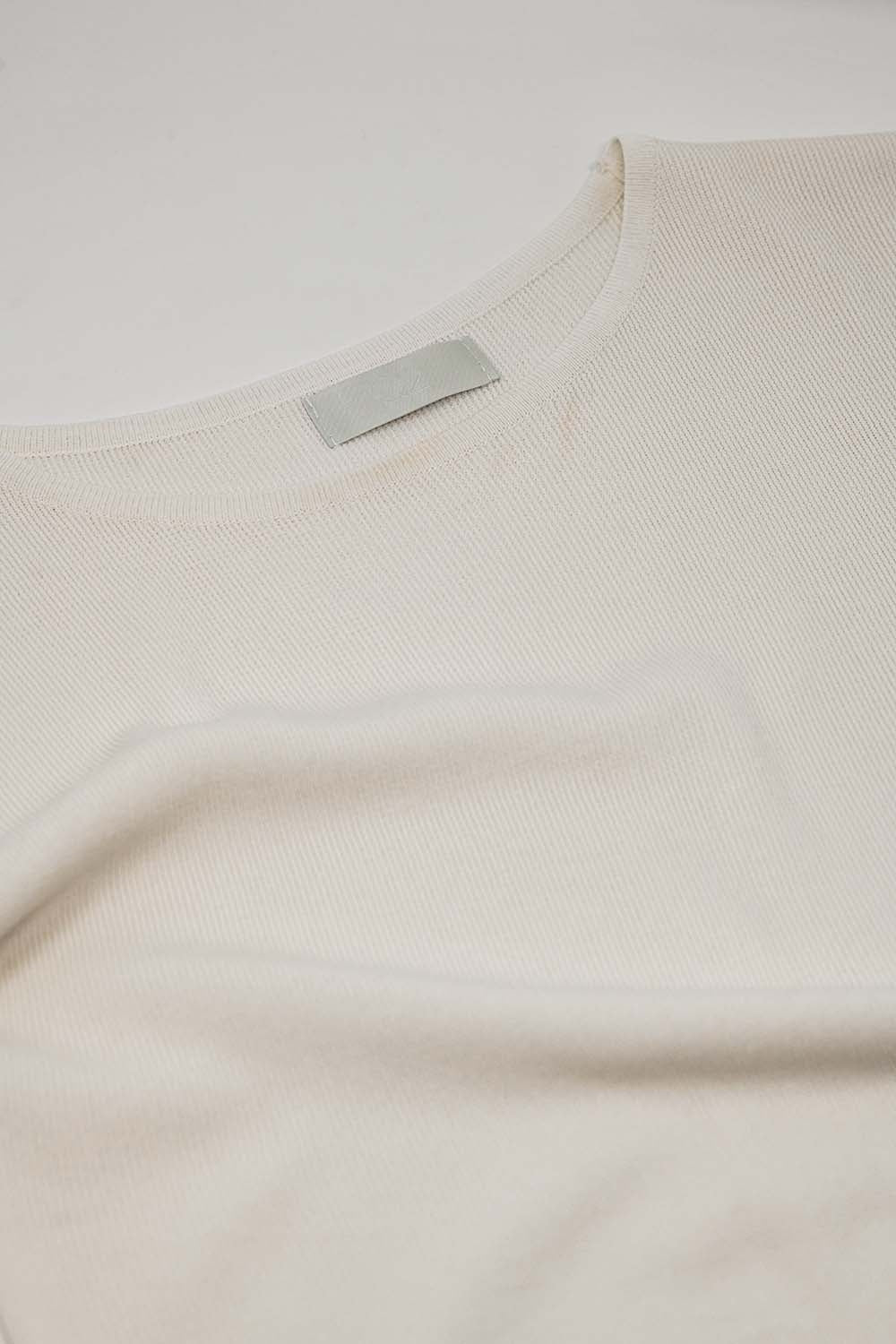 Camiseta de punto con mangas cortas en blanco Q2