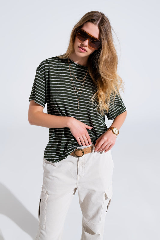 Q2 Camiseta de rayas Relaxed con cuello redondo en color caqui