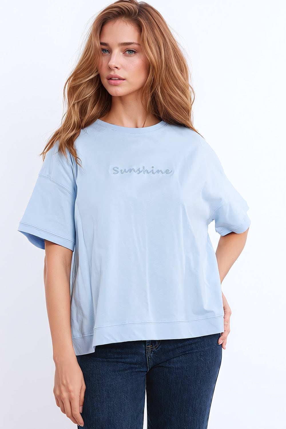 Camiseta extragrande Sunshine con texto texturizado en la parte delantera en azul Q2