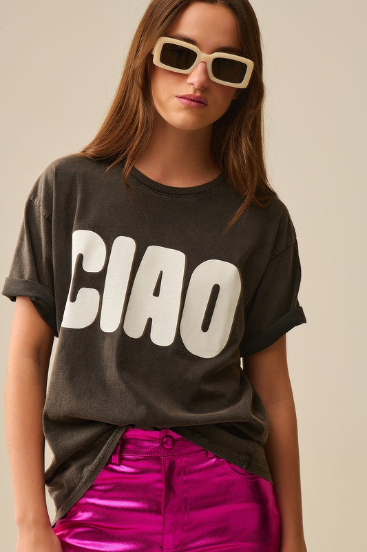 Q2 Camiseta relajada negra lavada CIAO con letras blancas