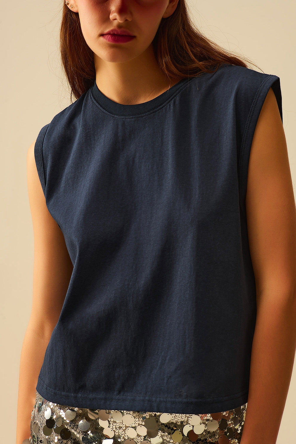 Camiseta sin mangas de algodón azul marino Q2