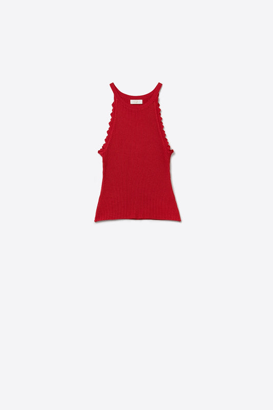 Q2 Camiseta sin mangas roja con detalle de canalé en las axilas