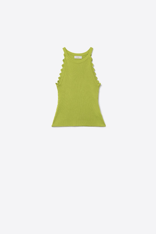 Q2 Camiseta sin mangas verde musgo claro con detalle de canalé en las axilas