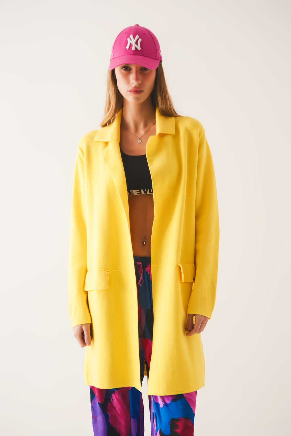 Cardigan extra grande en amarillo con solapas Q2