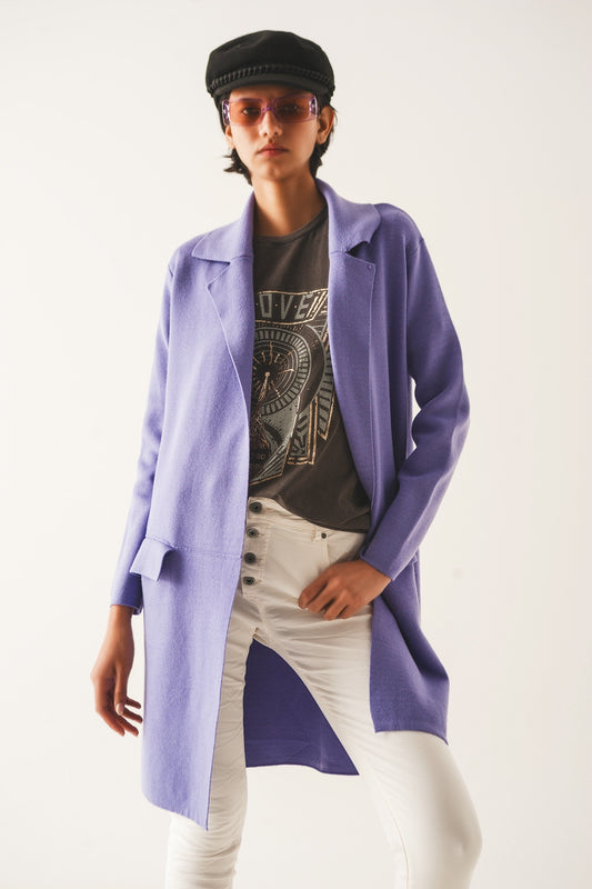 Q2 Cardigan extra grande en morado con solapas