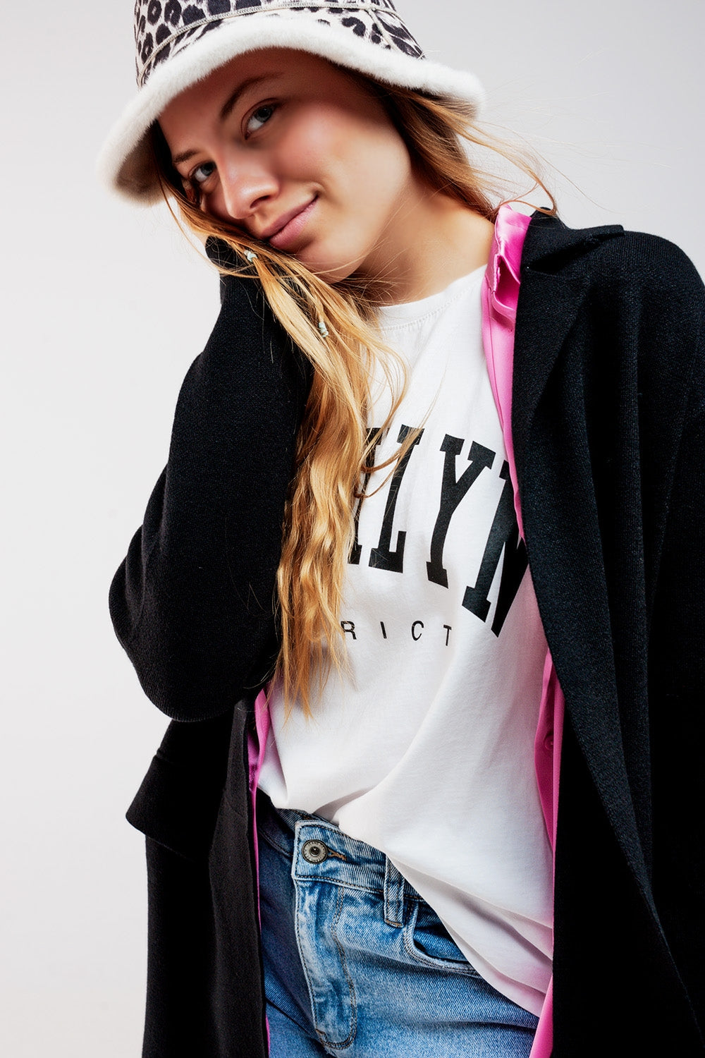 Cardigan extra grande en negro con solapas Q2