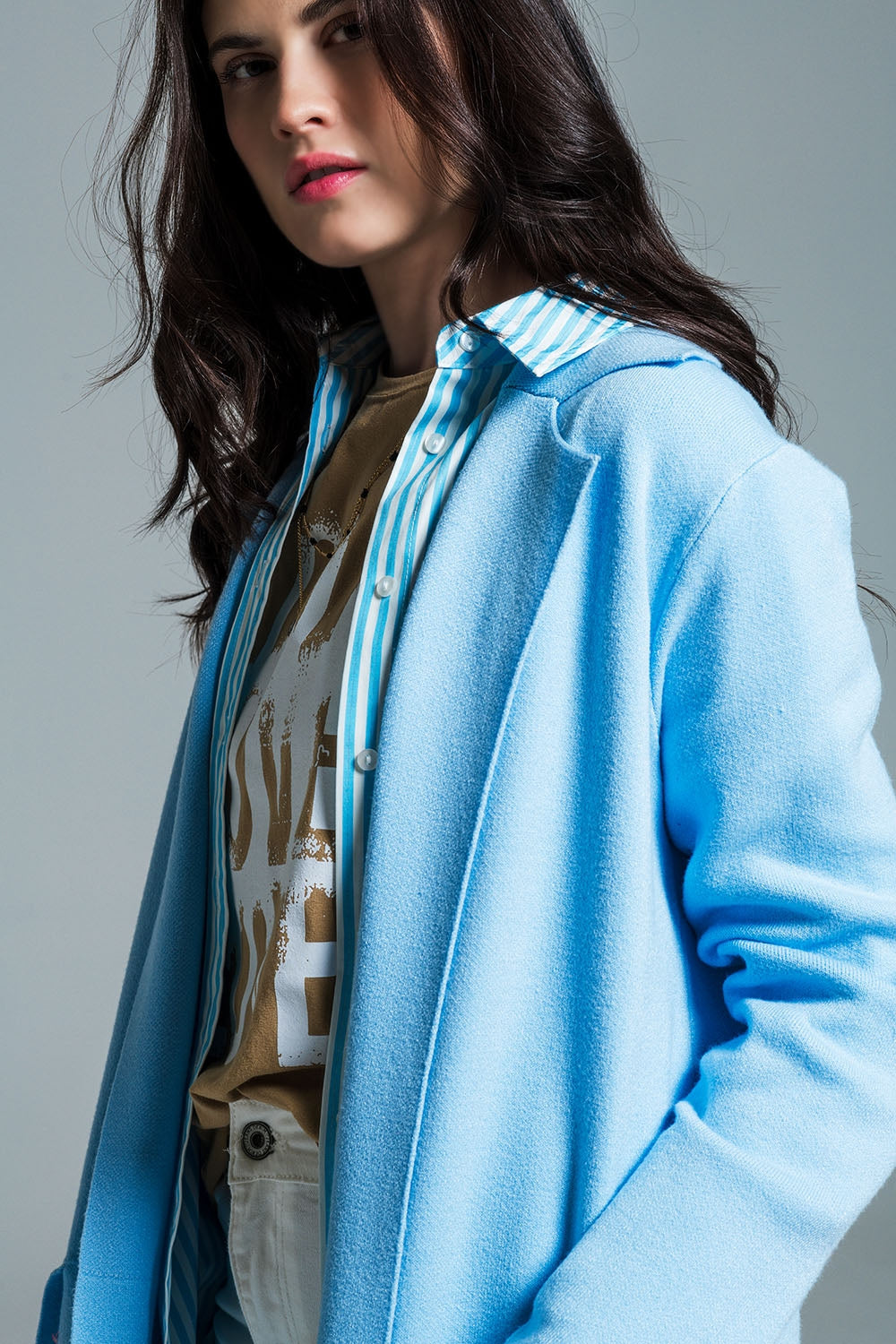 Cárdigan maxi de cuello oversize en azul bebé Q2