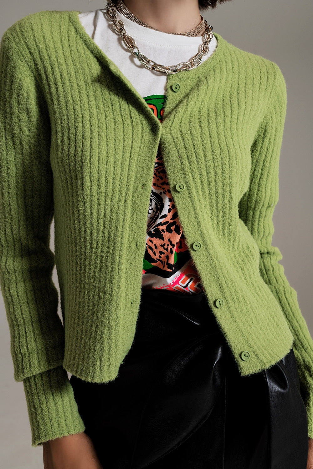 Cardigan verde súper suave y esponjoso Q2