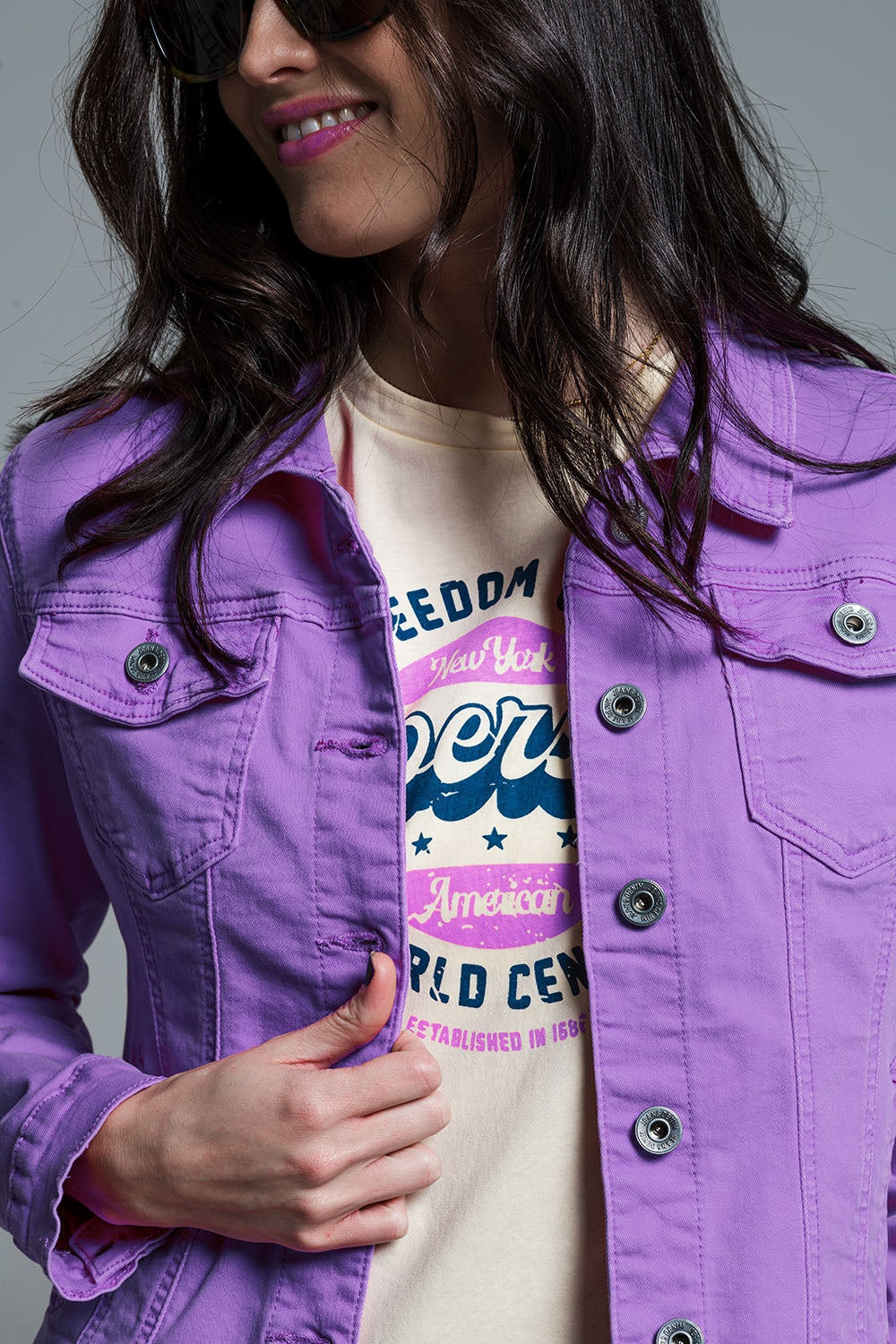 Cazadora vaquera slim trucker en lila Q2