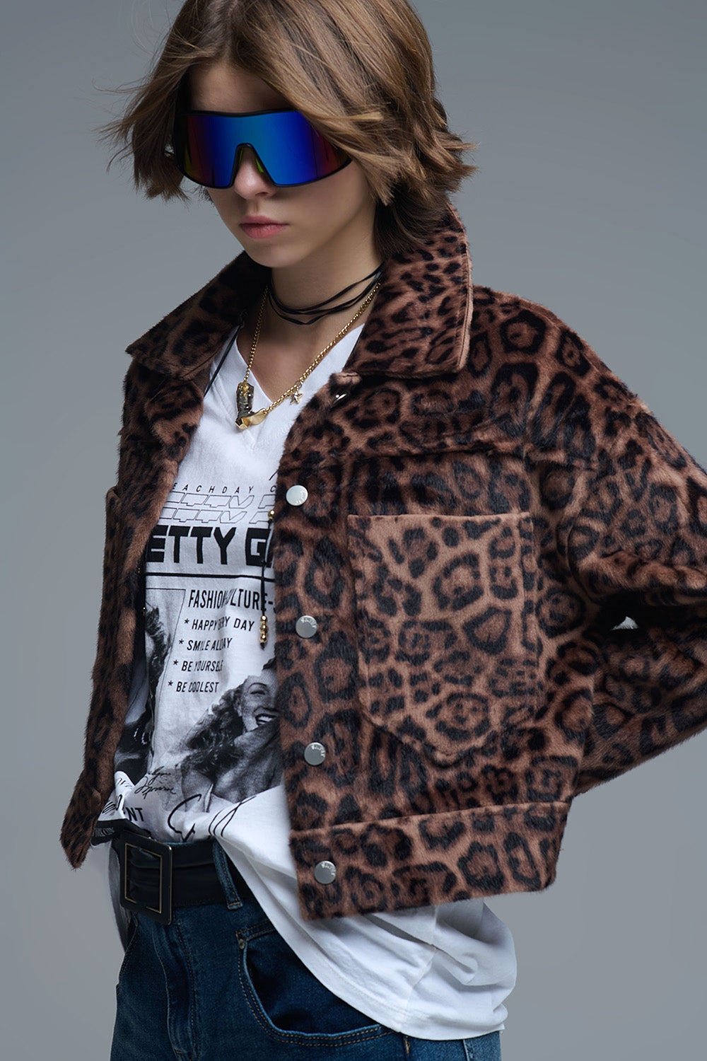 Chaqueta abotonada de felpa sintética con atrevido estampado de leopardo Q2