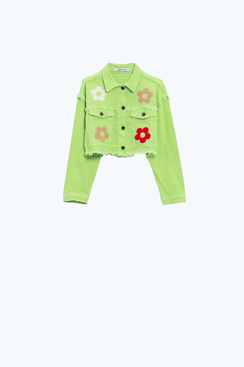 Chaqueta corta con bolsillos en el pecho y detalles florales en verde Q2