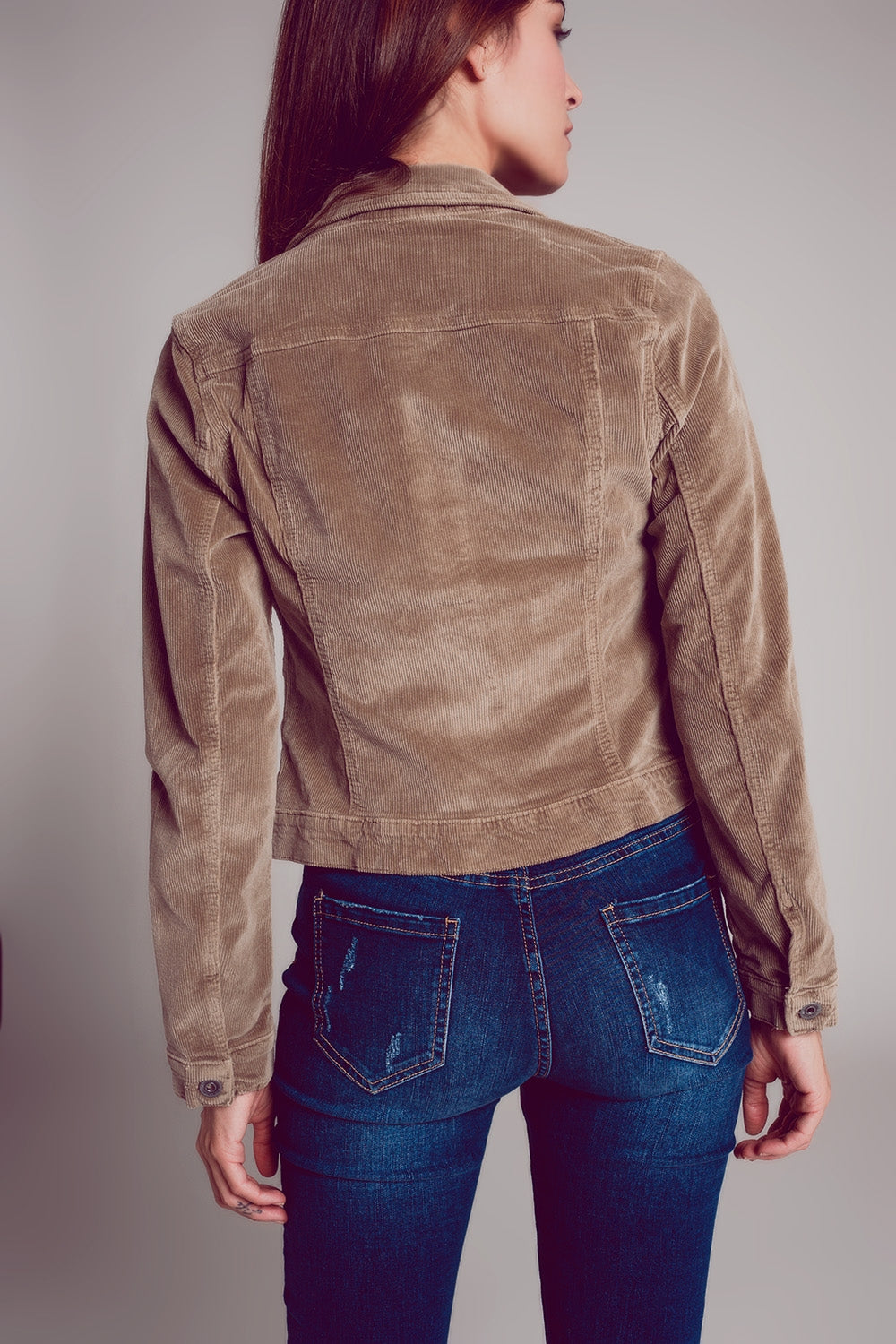 Chaqueta de pana de color beis Q2