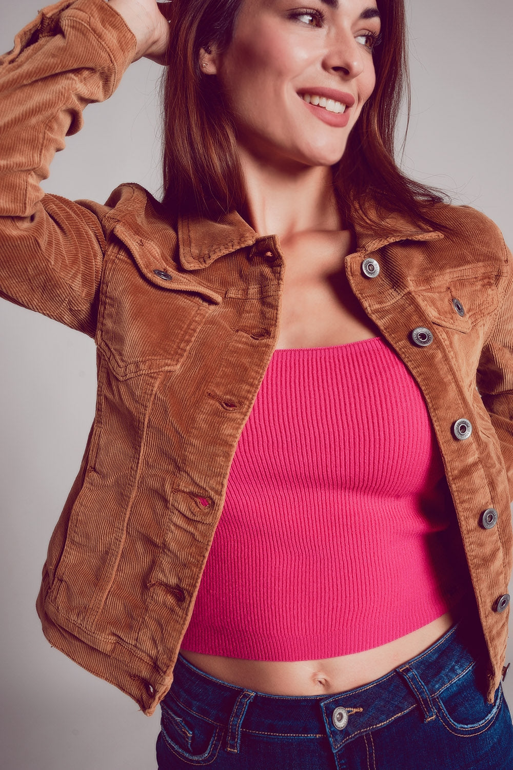 Chaqueta de pana de color camel Q2
