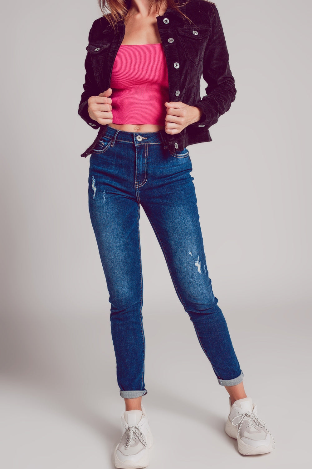 Chaqueta de pana de color negro Q2
