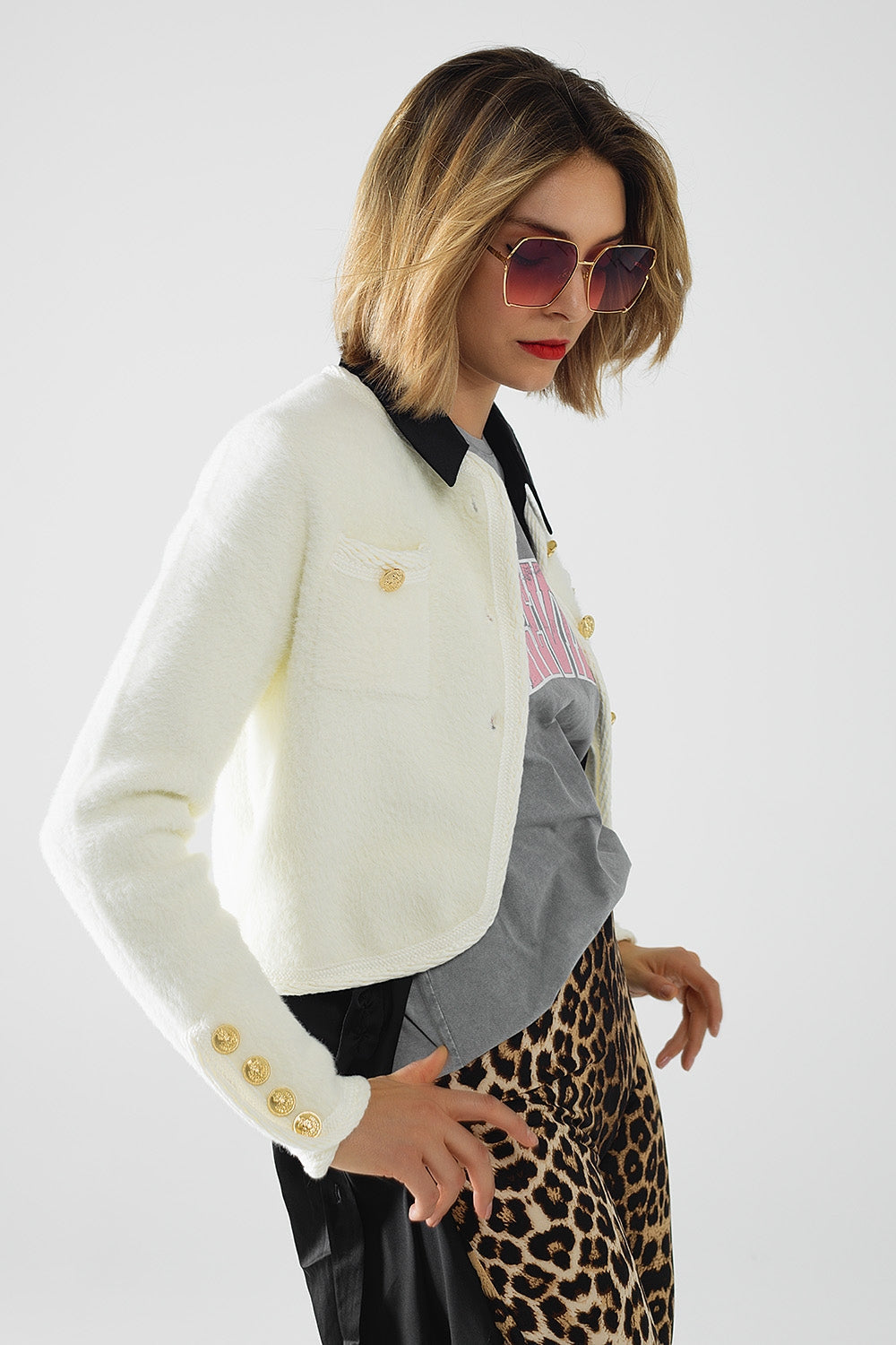 Chaqueta de punto de alta calidad extra suave y esponjosa en color crudo Q2