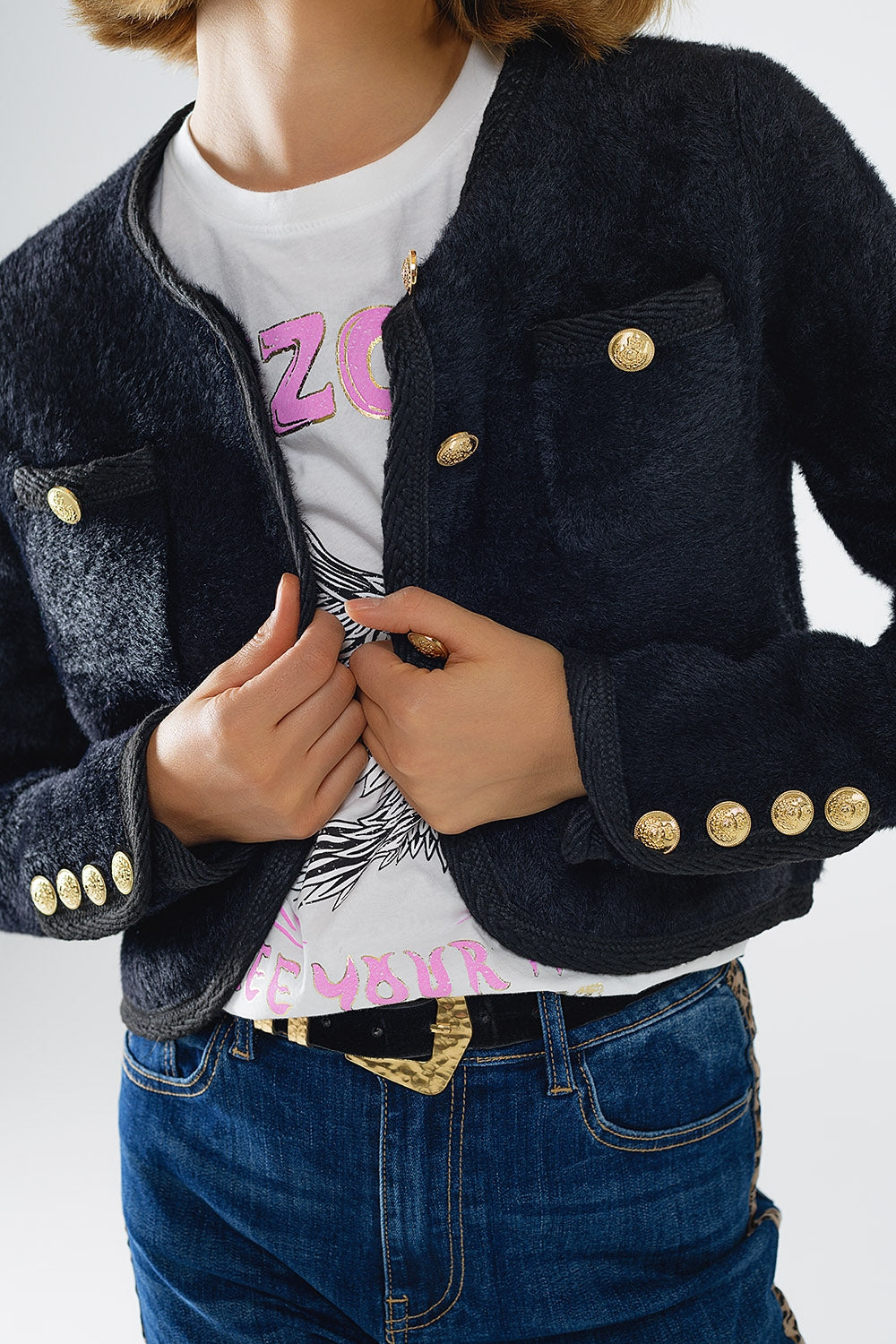 Chaqueta de punto extra suave y esponjosa de alta calidad en negro Q2