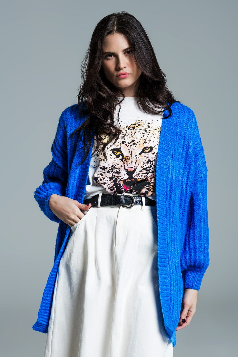 Chaqueta de punto grueso con manga 3/4 en azul real Q2