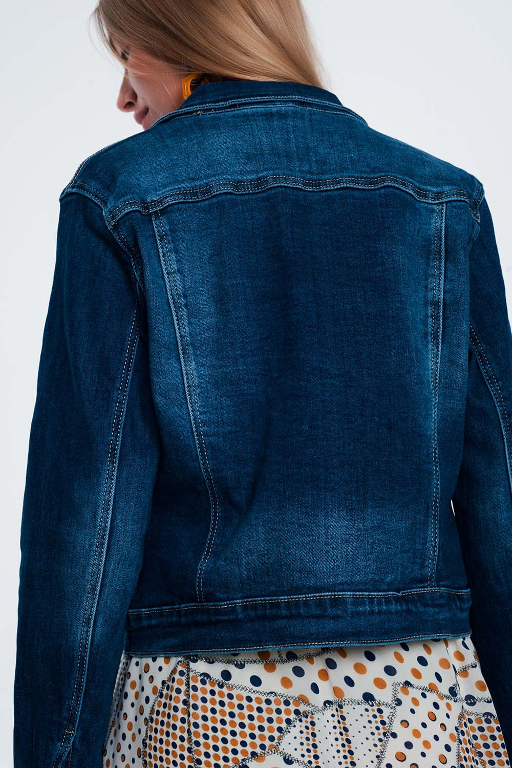 Chaqueta vaquera ajustada estilo western con lavado medio Q2