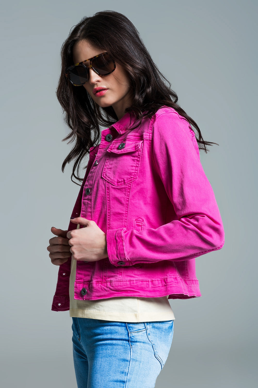 Chaqueta vaquera básica con bolsillos en rosa Q2