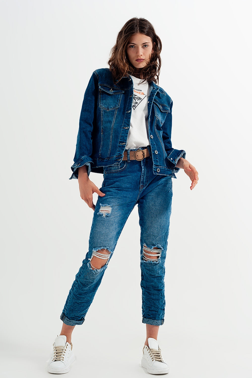 Chaqueta vaquera corta en azul con lavado oscuro Q2
