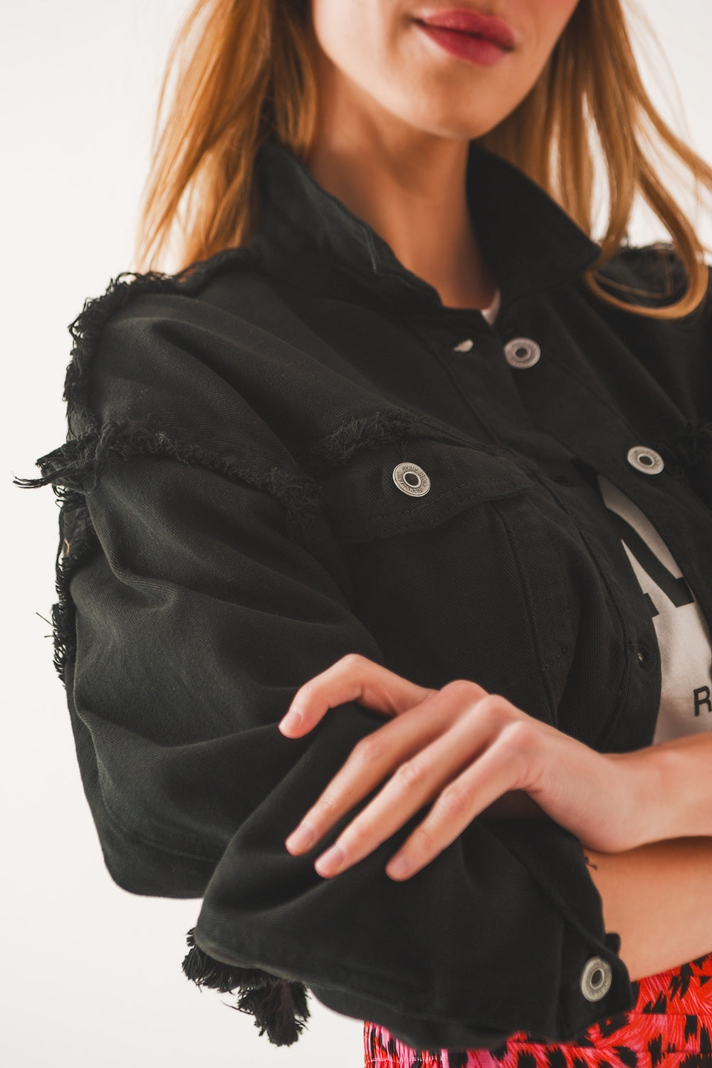 Chaqueta vaquera corta negra Q2