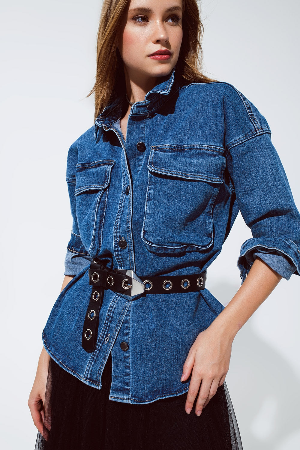 chaqueta vaquera oversize con bolsillos cargo Q2