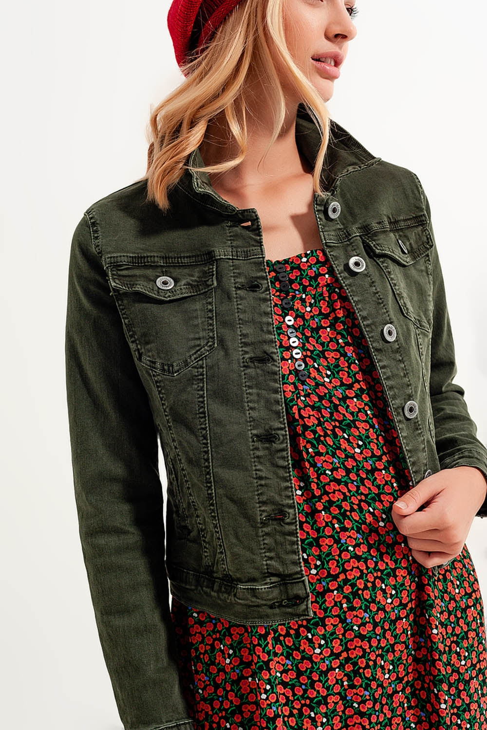 Chaqueta vaquera verde de corte slim Q2