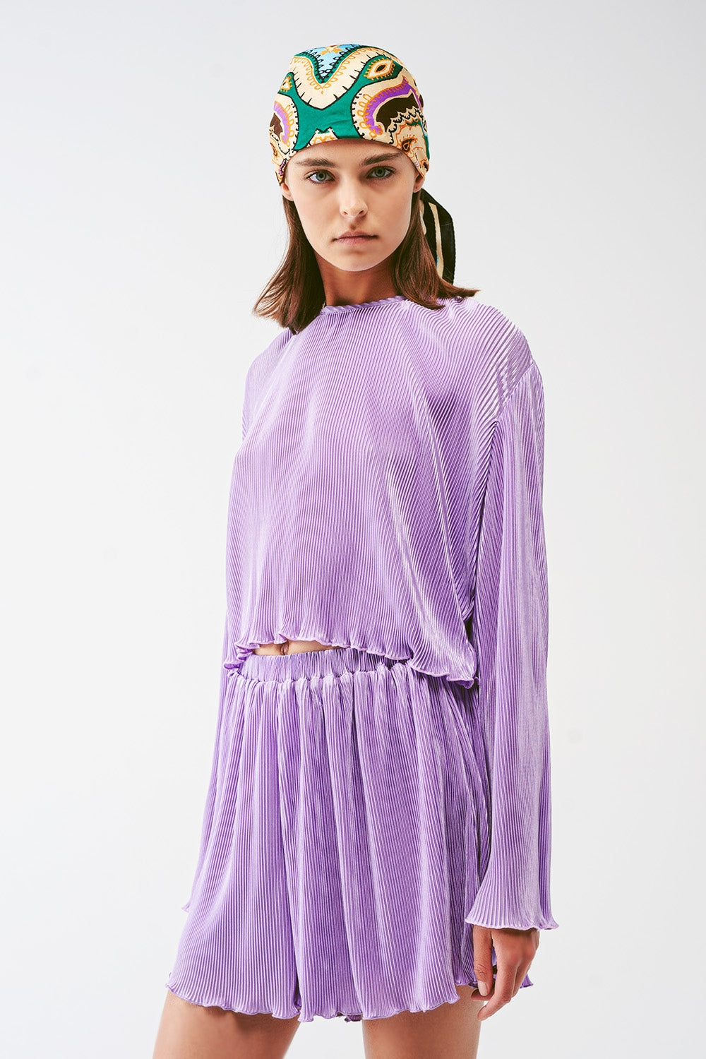 Crop Top plisado con cuello redondo en lila Q2