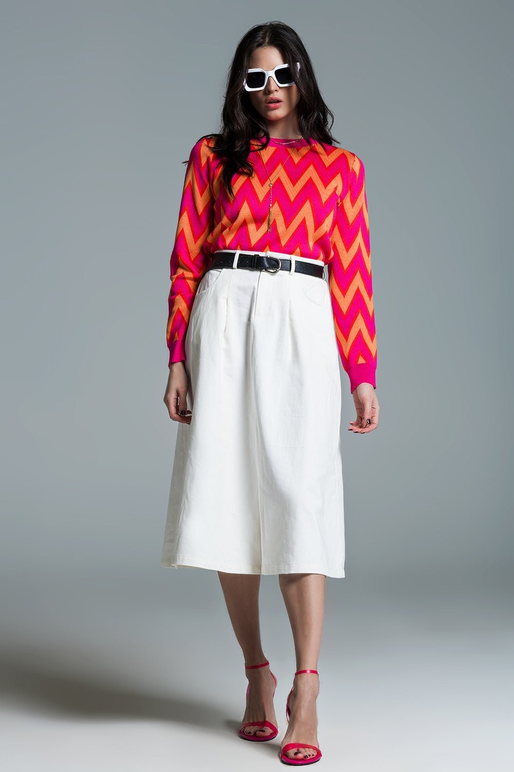 Falda blanca midi con bolsillos en blanco Q2