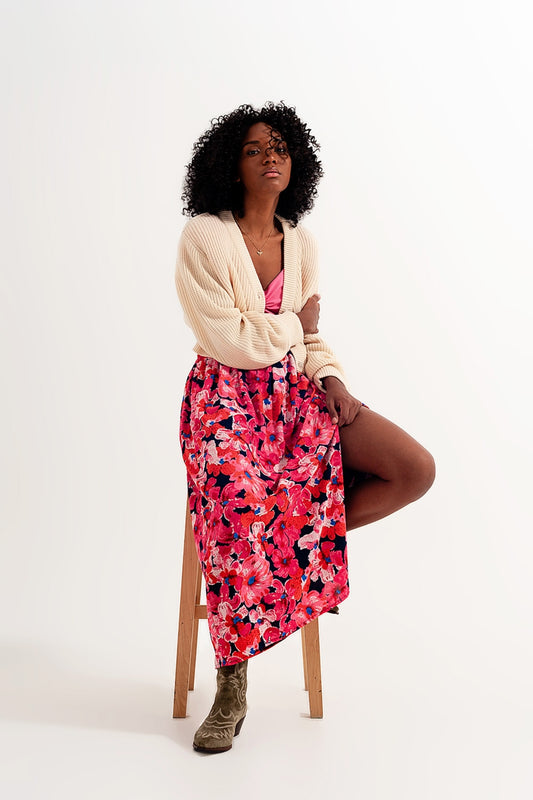 Q2 Falda con estampado de flores en color rosa intenso