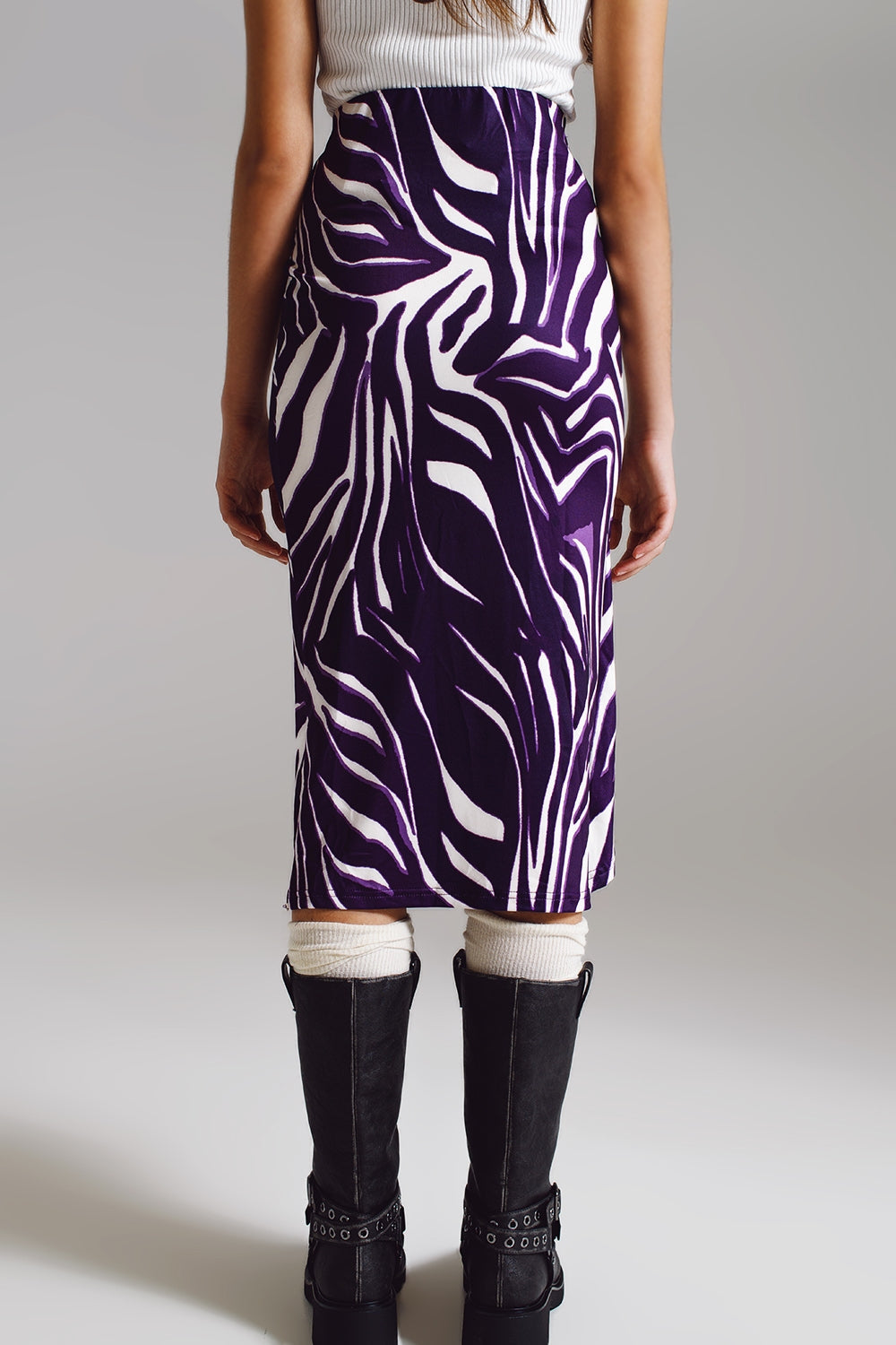 Falda envolvente con detalle fruncido en el lateral en estampado de cebra morado y crema Q2