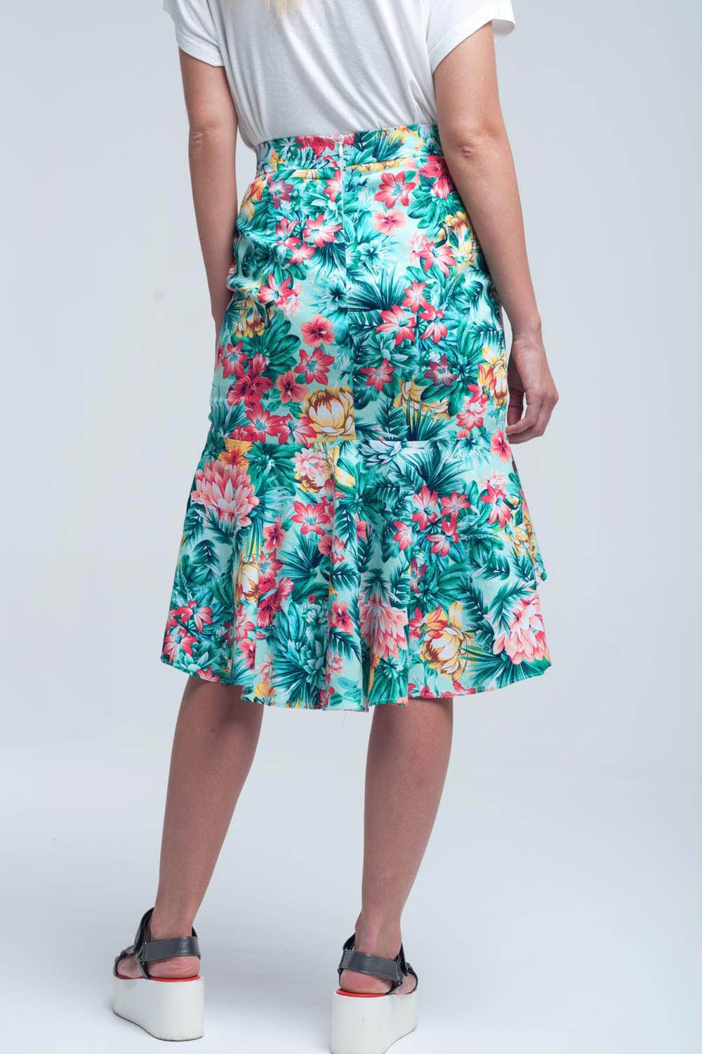 Falda floral asimétrica de color verde Q2