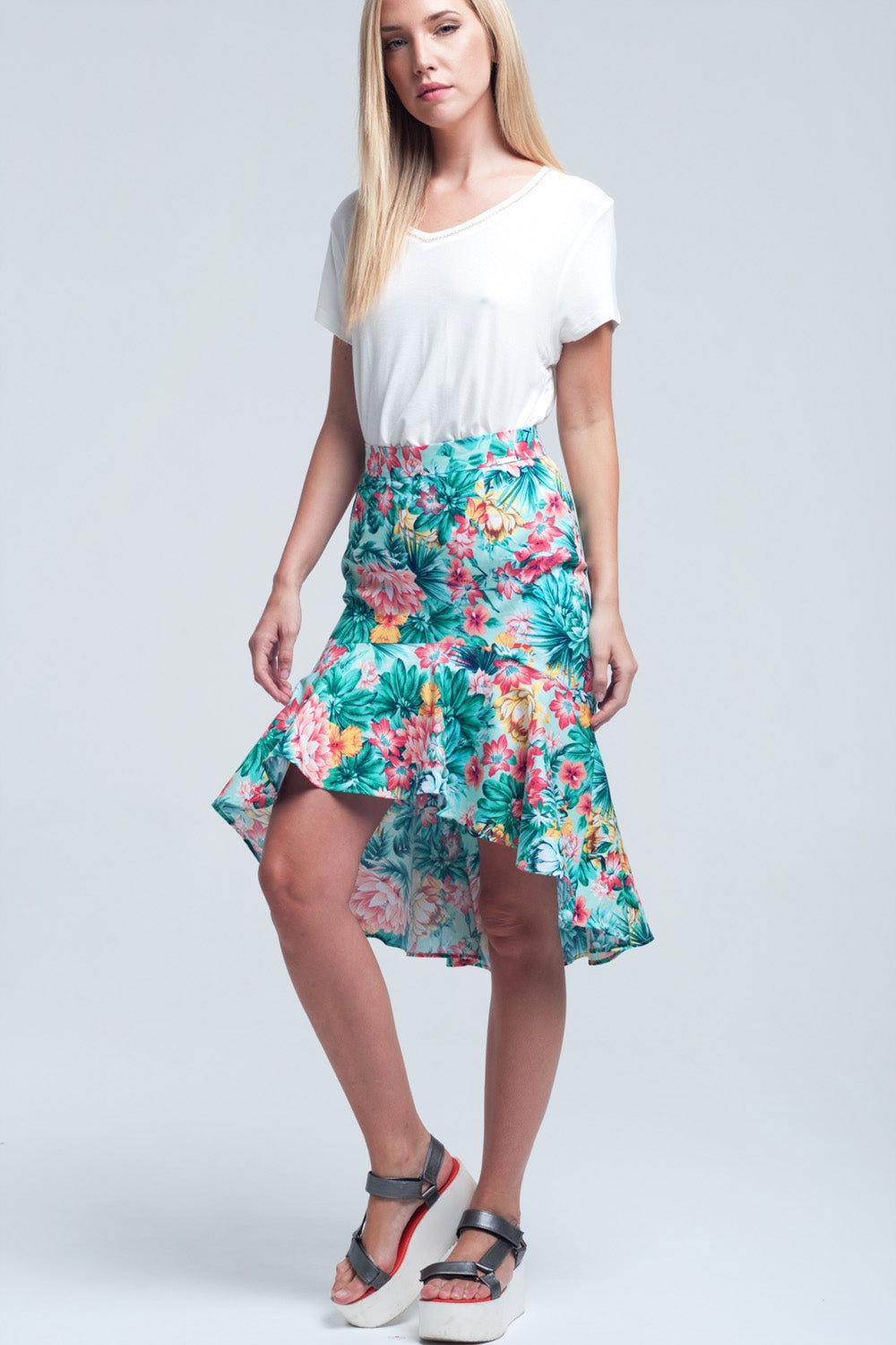 Q2 Falda floral asimétrica de color verde