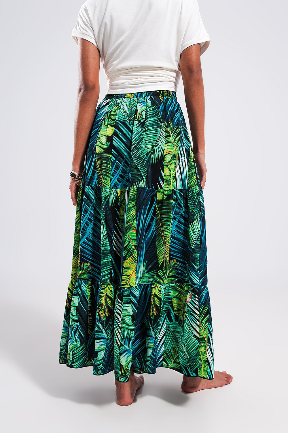 Falda larga verde escalonada con estampado tropical Q2