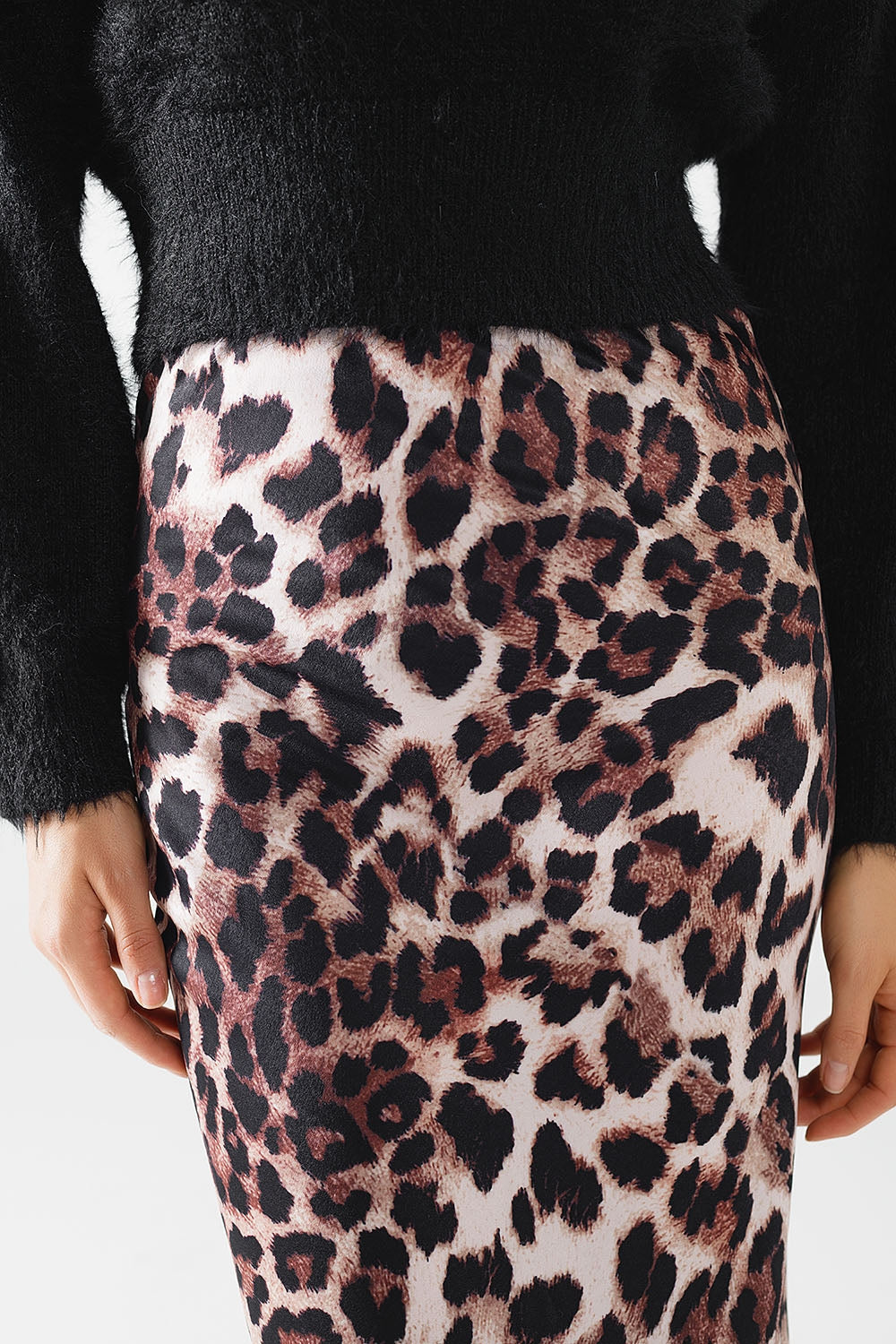 Falda midi acampanada con estampado de leopardo Q2