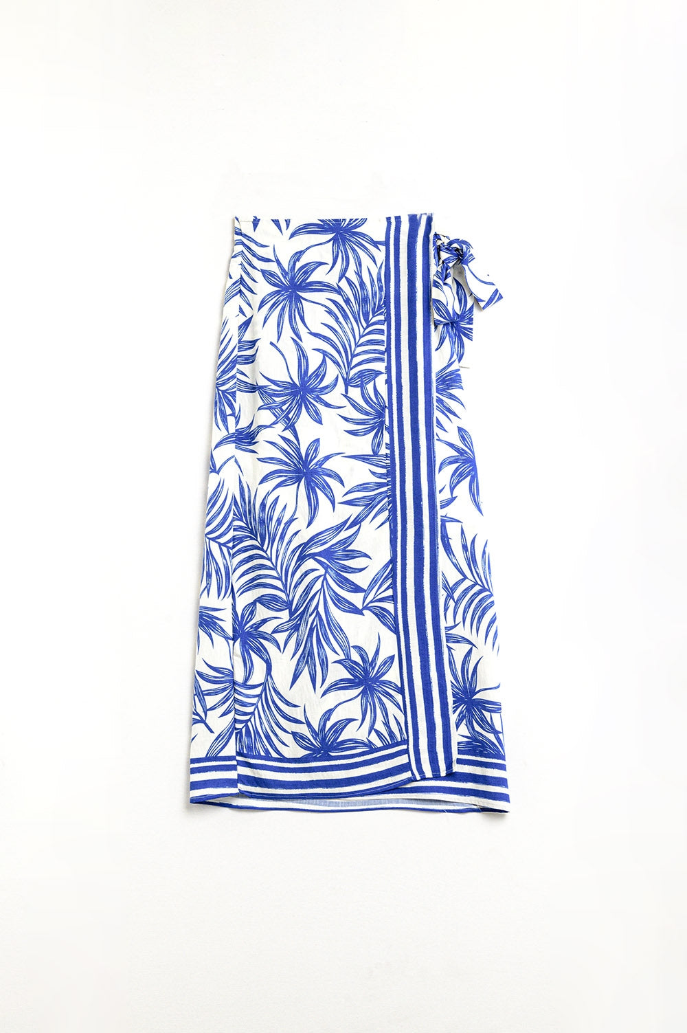 Q2 Falda midi en tela ligera con motivos tropicales en azul y blanco