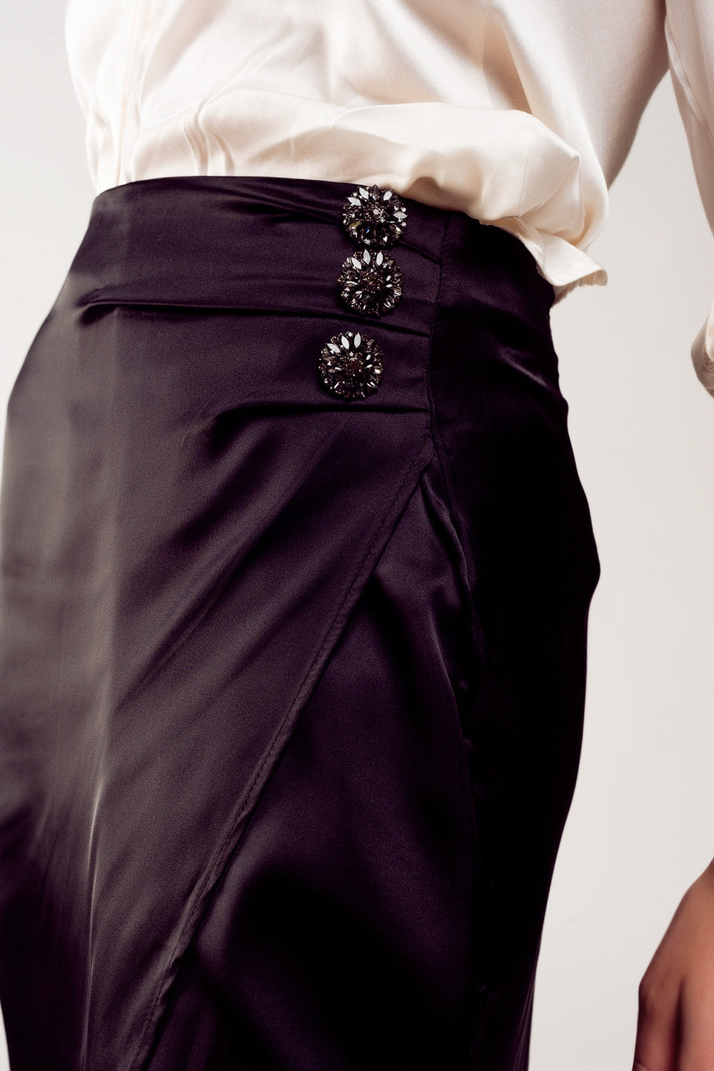Falda midi negro con abertura delantera Q2