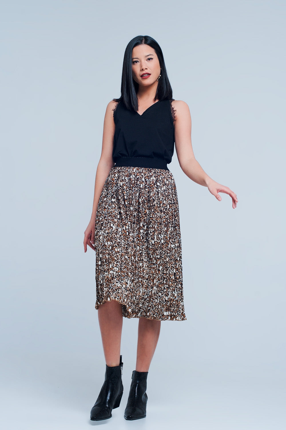 Falda midi plisada con diseño de leopardo Q2