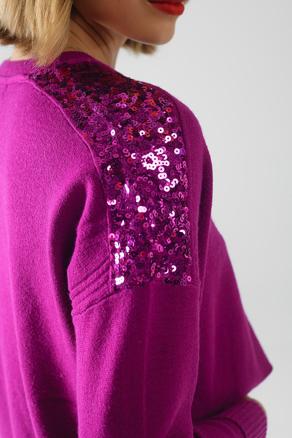 fuchsia Suéter De Mangas Largas Con Lentejuelas En Los Hombros Q2