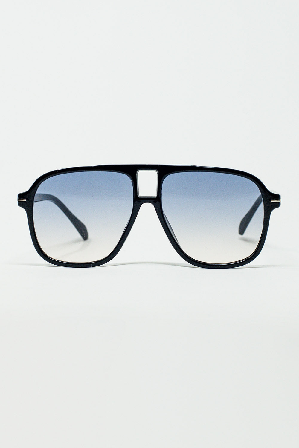 Q2 Gafas de Aviador Ovaladas con Lente Azul Ahumado en Negro