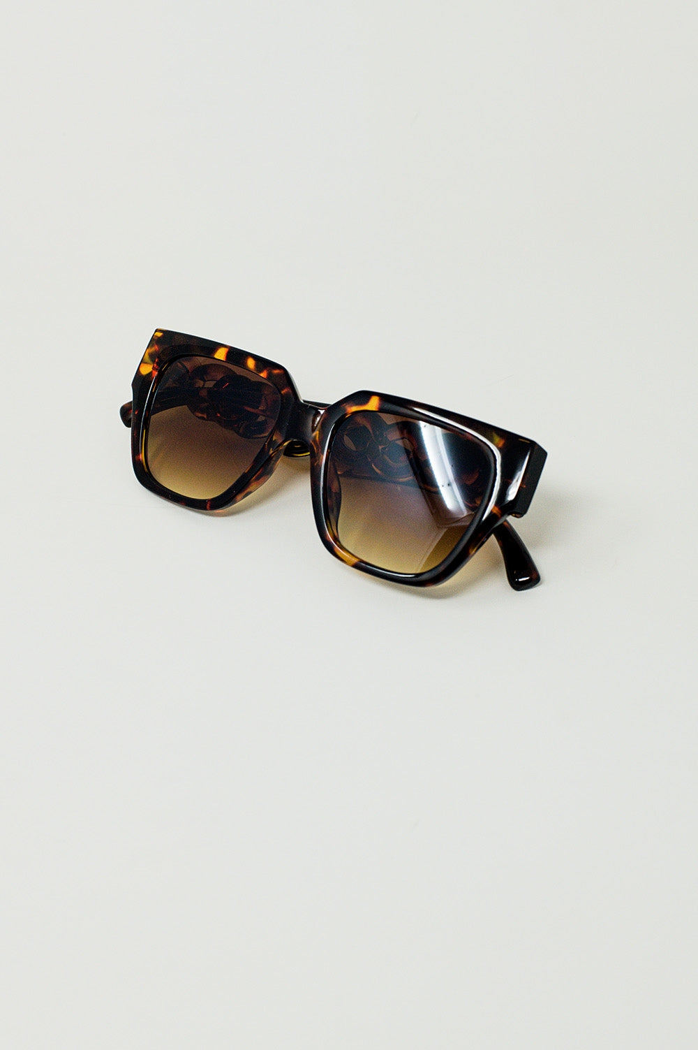 Gafas de sol con forma extra grandes en carey antiguo marron Q2