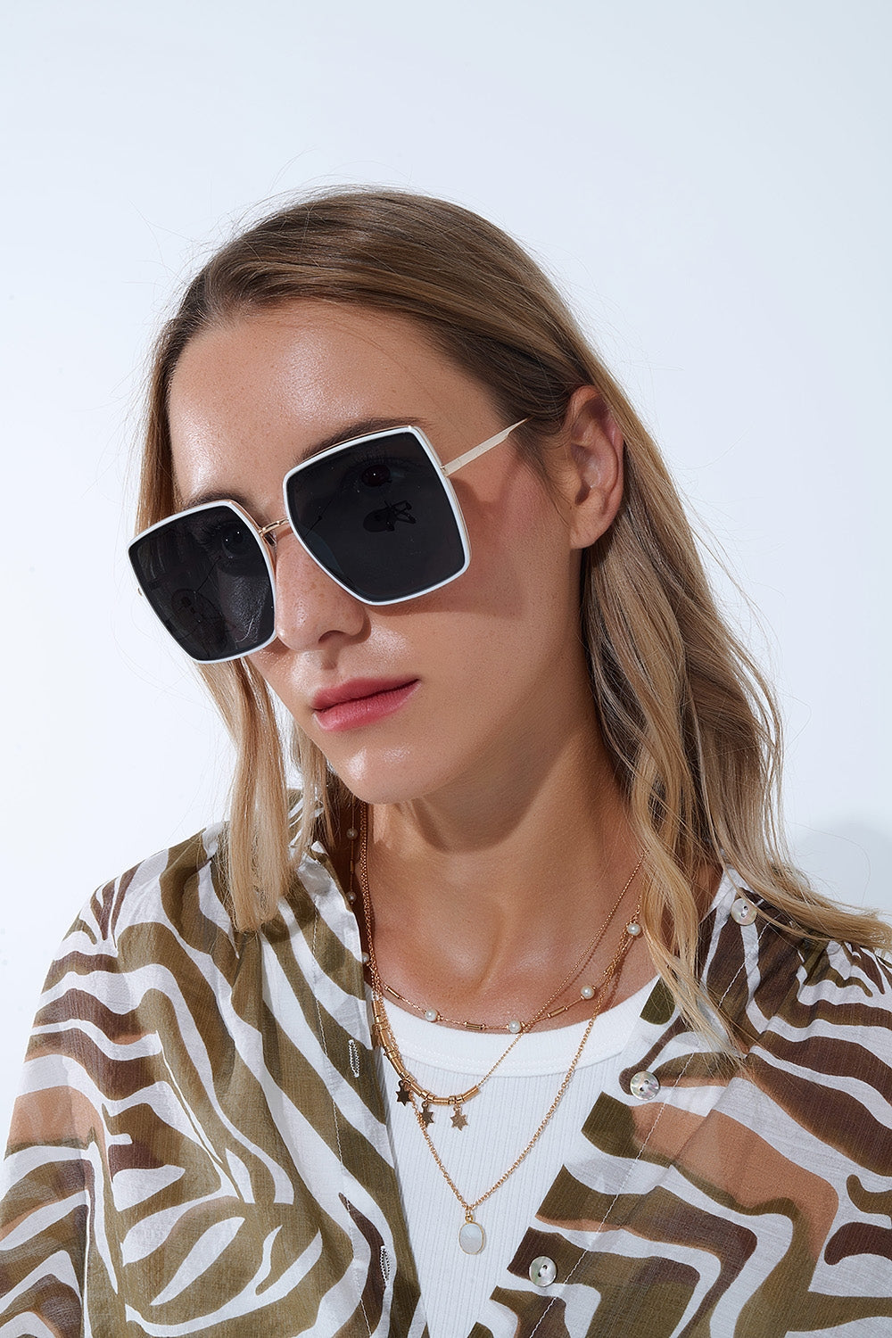 Gafas de sol cuadradas extragrandes en blanco Q2