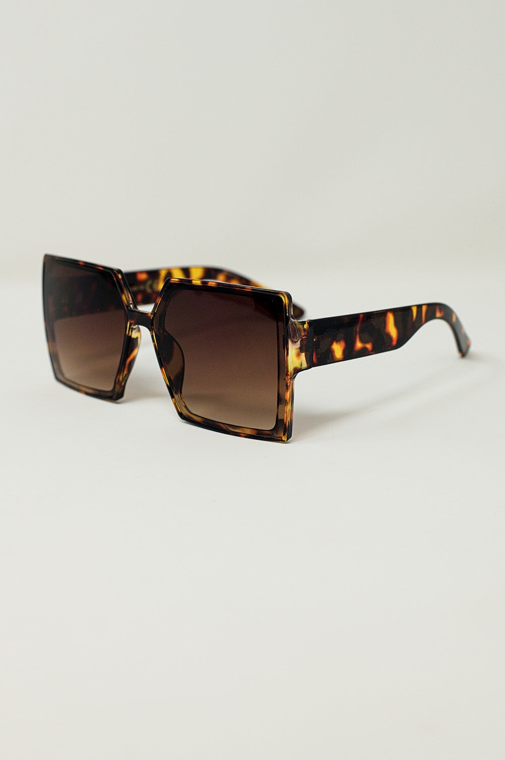 Gafas de sol cuadradas extragrandes en marron Q2