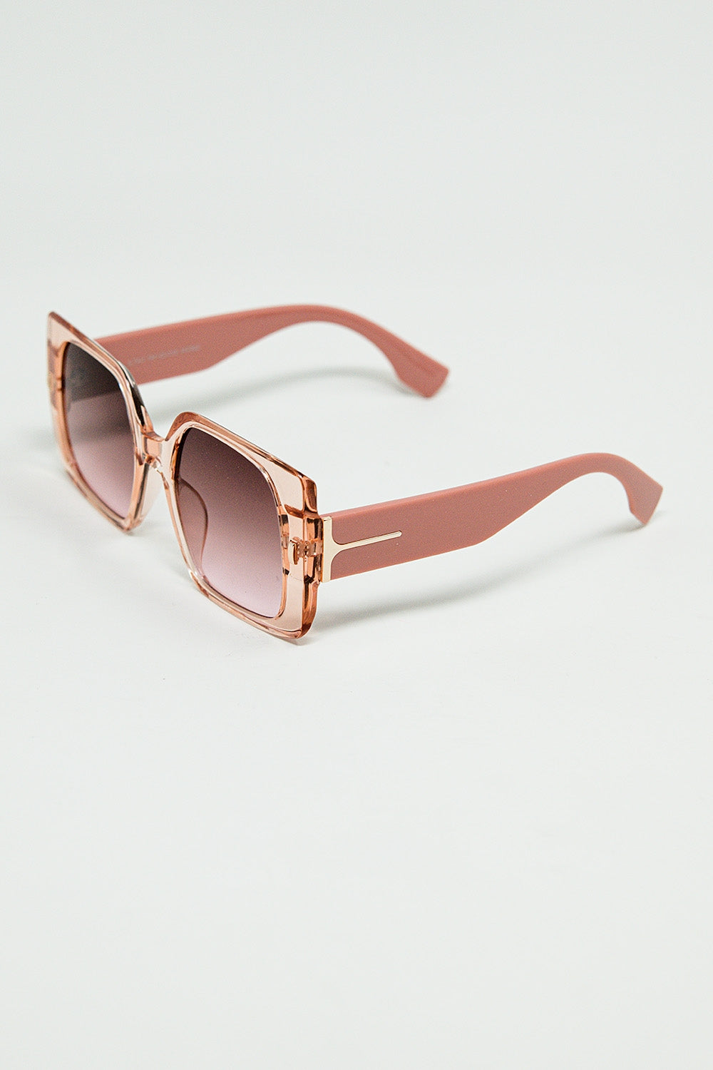 Gafas de sol cuadradas rosas con detalle dorado en el lateral Q2