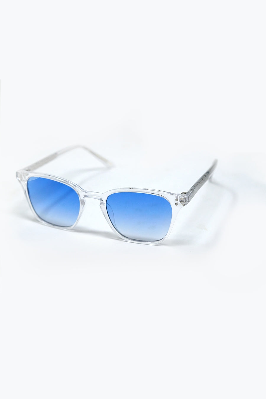 Gafas de sol cuadradas transparentes con cristales degradados azul claro Q2