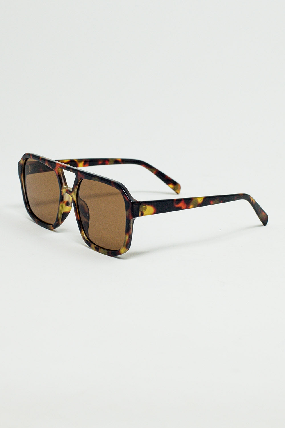 Gafas de sol de aviador años 70 en carey Q2