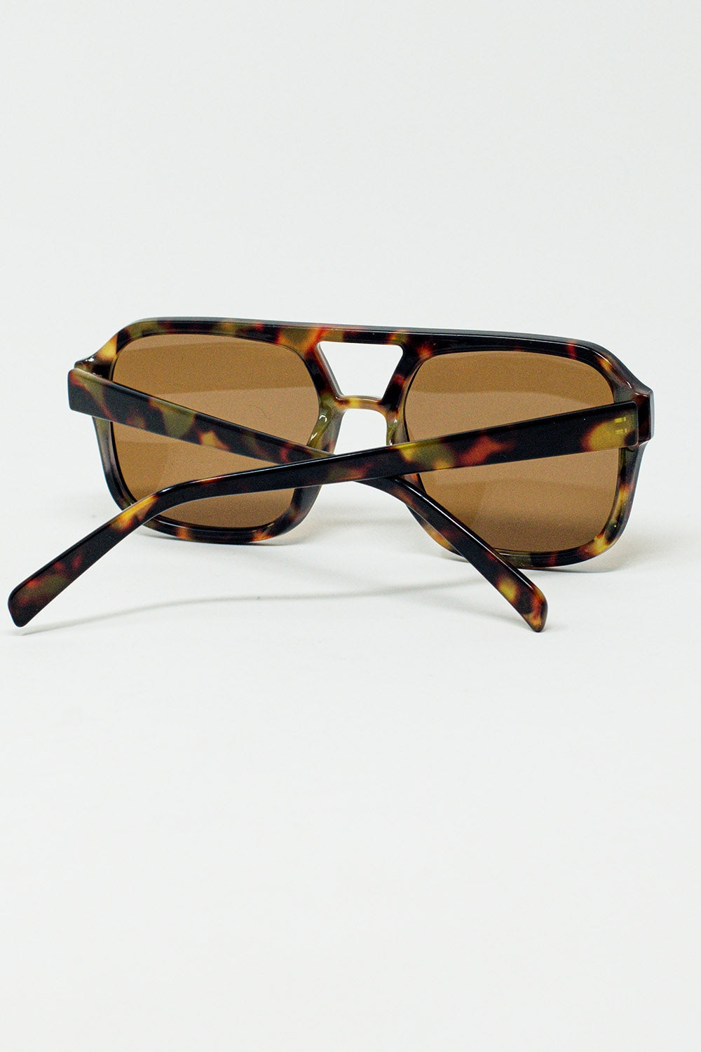 Gafas de sol de aviador años 70 en carey Q2