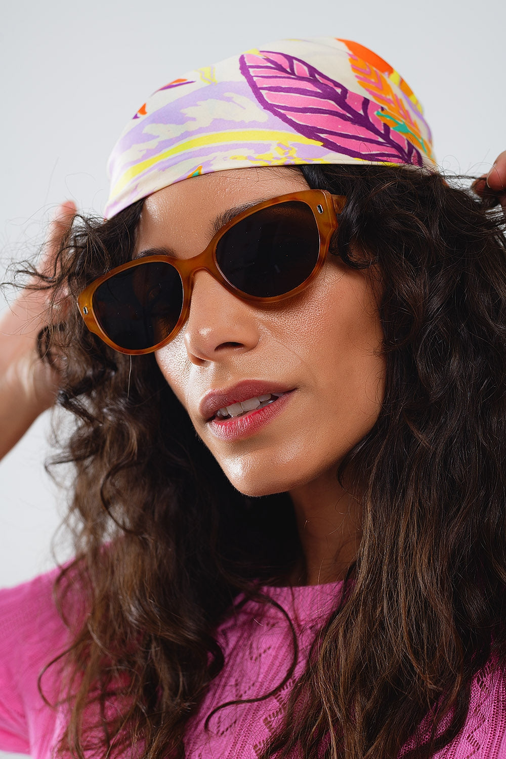 Gafas de sol ovaladas en carey amarillento claro Q2